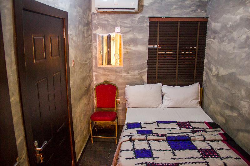 Glasshouse Suites Annex Лагос Екстериор снимка