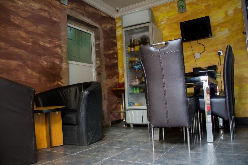 Glasshouse Suites Annex Лагос Екстериор снимка